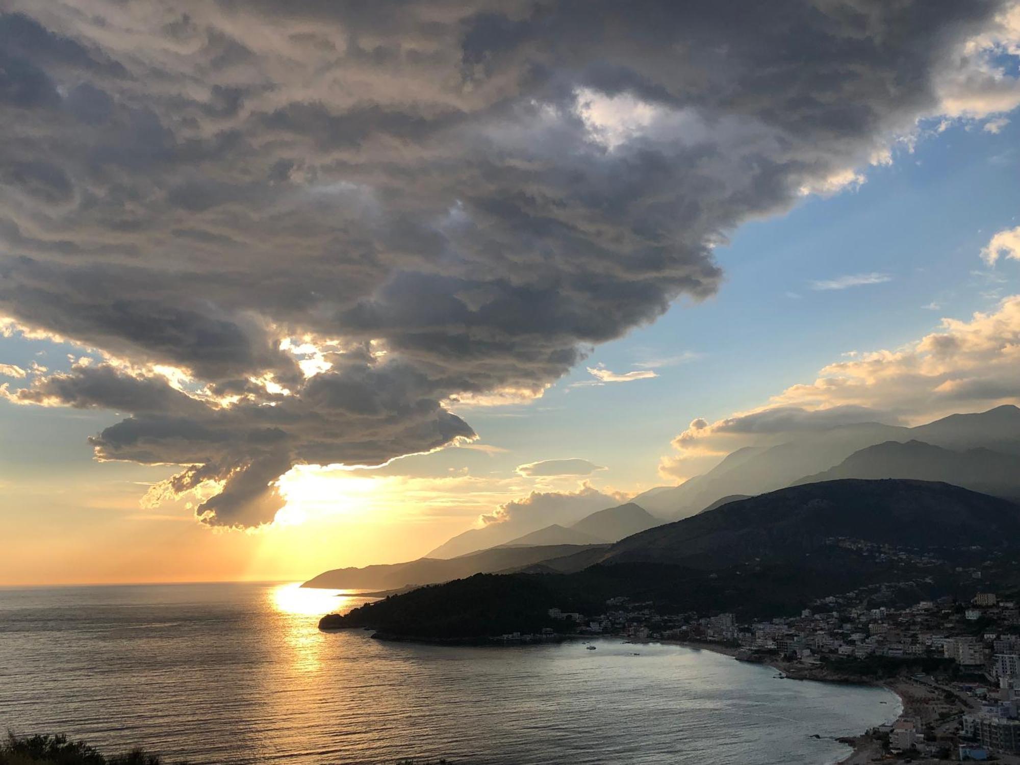 Anassa Suites Himare Exterior foto