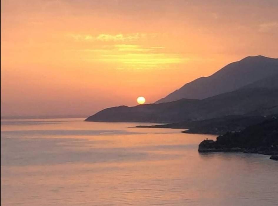 Anassa Suites Himare Exterior foto