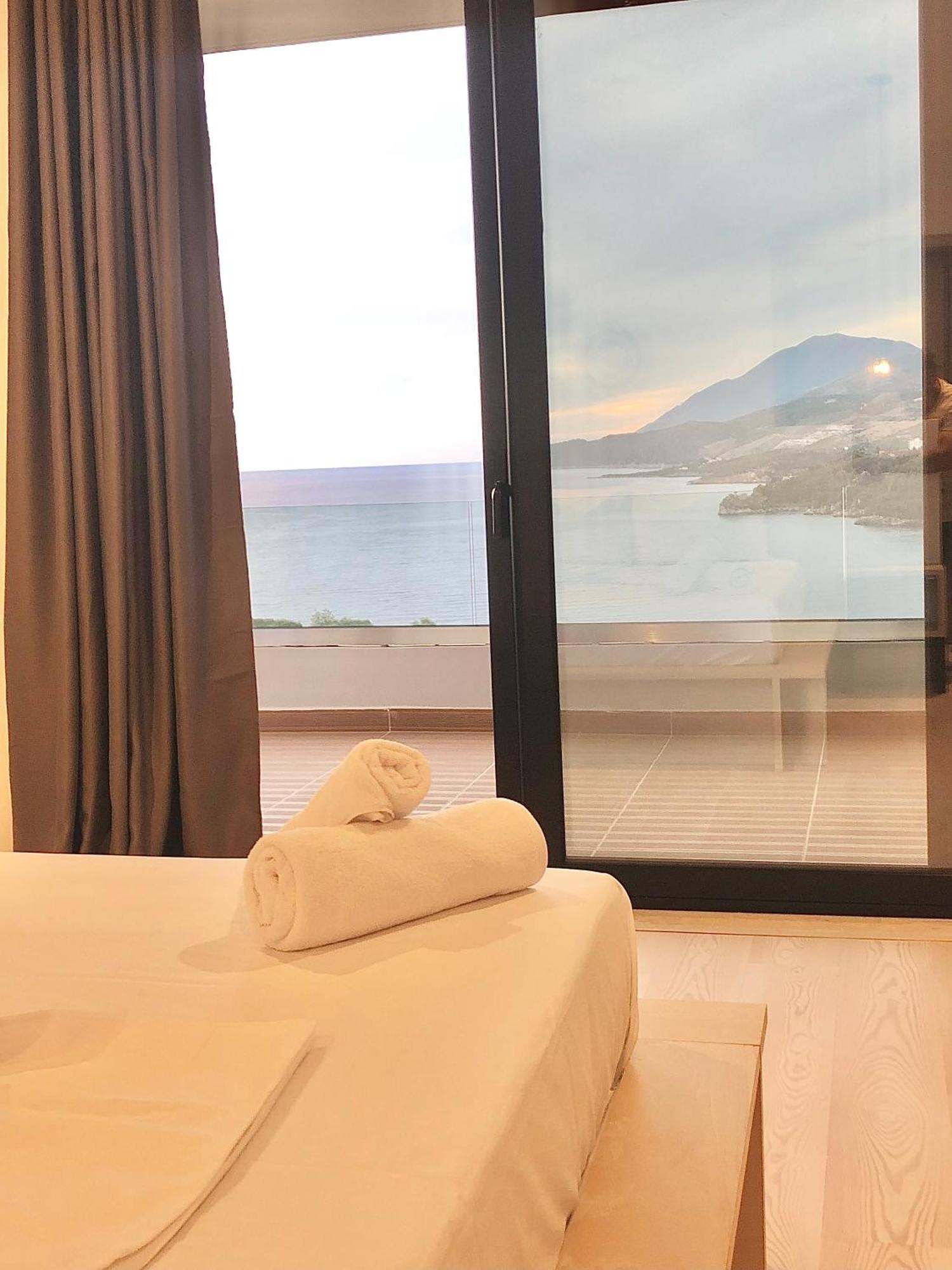 Anassa Suites Himare Exterior foto